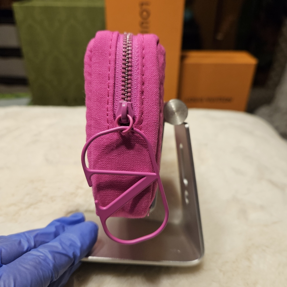 VALENTINO BEAUTY POUCH sexy pink in color, size: 6 x 4 x 1.5